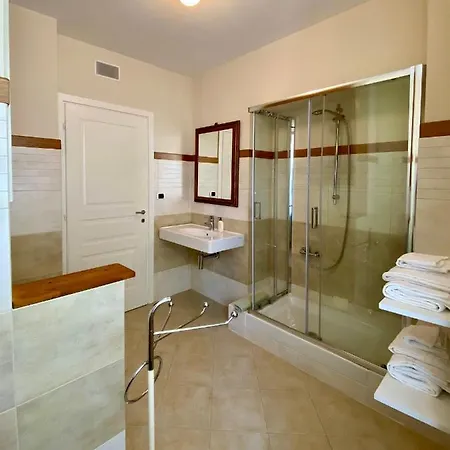 בית הארחה Liberty And Breakfast