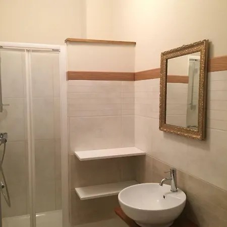 Liberty And Breakfast 3* בורגו ואל די טארו