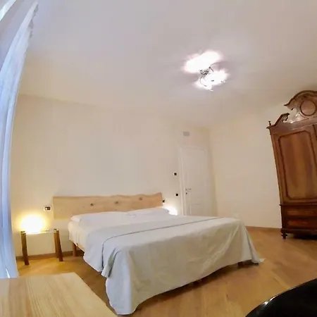 Liberty And Breakfast Guest house Borgo Val di Taro